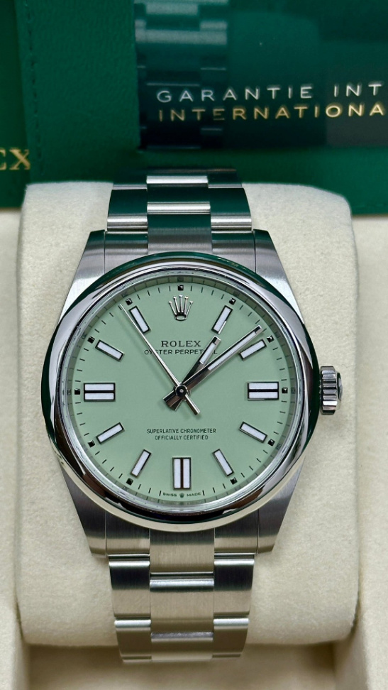 Oyster Perpetual Pistachio Dial 41mm - Image 2
