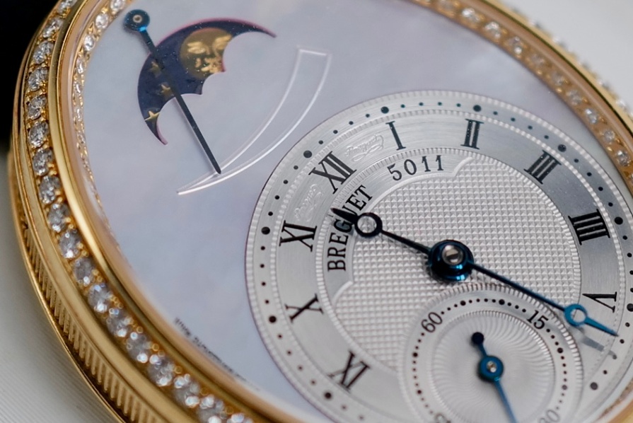 BREGUET Reine de Naples Gold Moonphase Diamond 36.5×28.48mm - Image 3