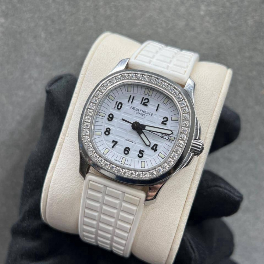 Patek Philippe Aquanaut 5067A White thumbnail 2