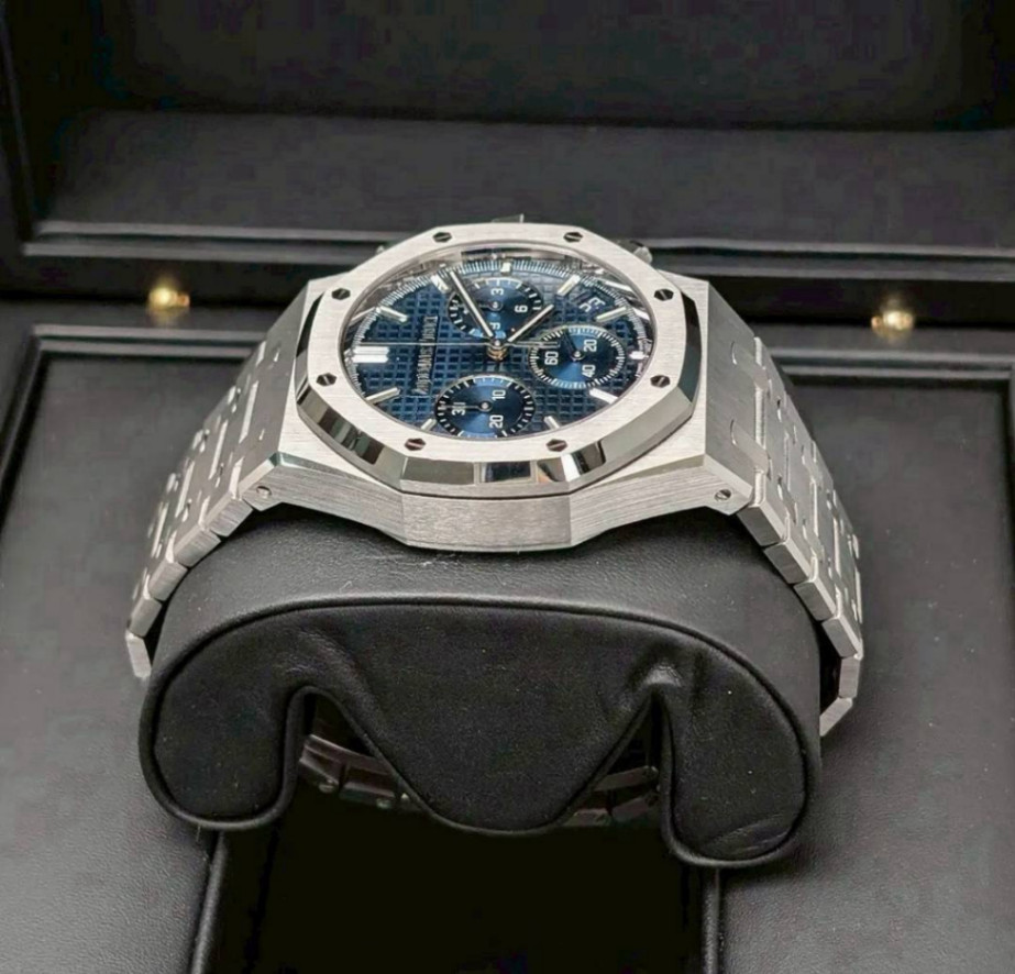 AP Royal Oak 26240ST Blue Dial 41mm - Image 3