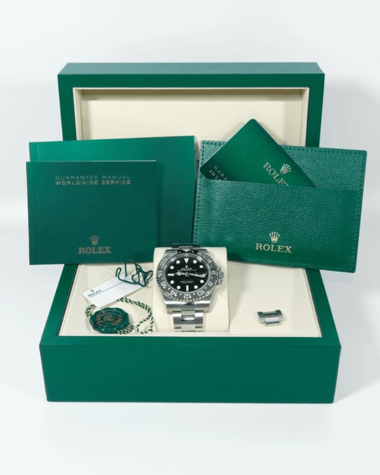 ROLEX GMT-Master II ‘Bruce Wayne’ 40mm 126710GRNR 2026 thumbnail 3