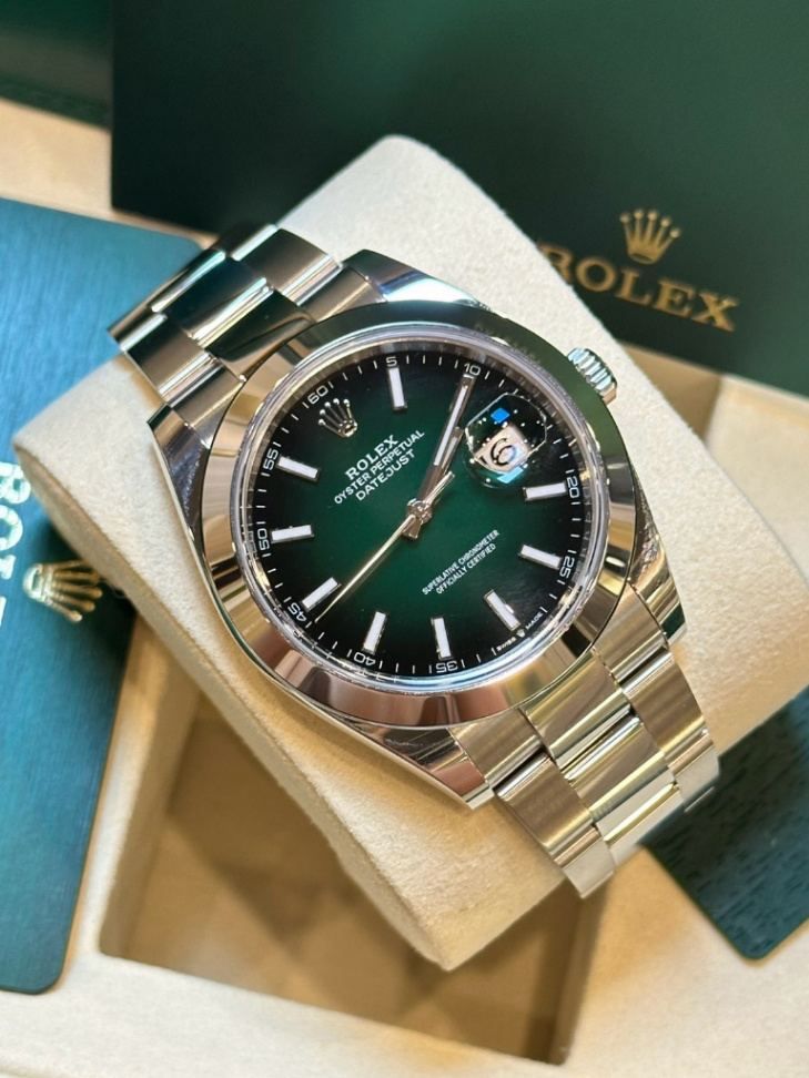 Datejust Green Ombre Dial Oyster 41mm thumbnail 3