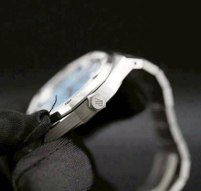 AP Royal Oak 15551ST Ice Blue Dial 37mm thumbnail 3
