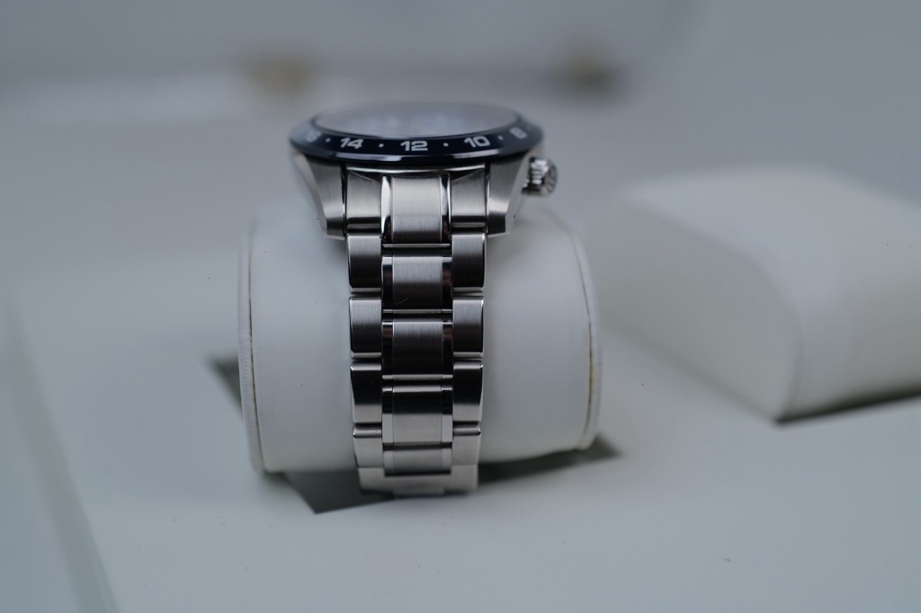 GRAND SEIKO Spring Drive GMT SBGE255G Fresh Blue 40.5mm - Image 5