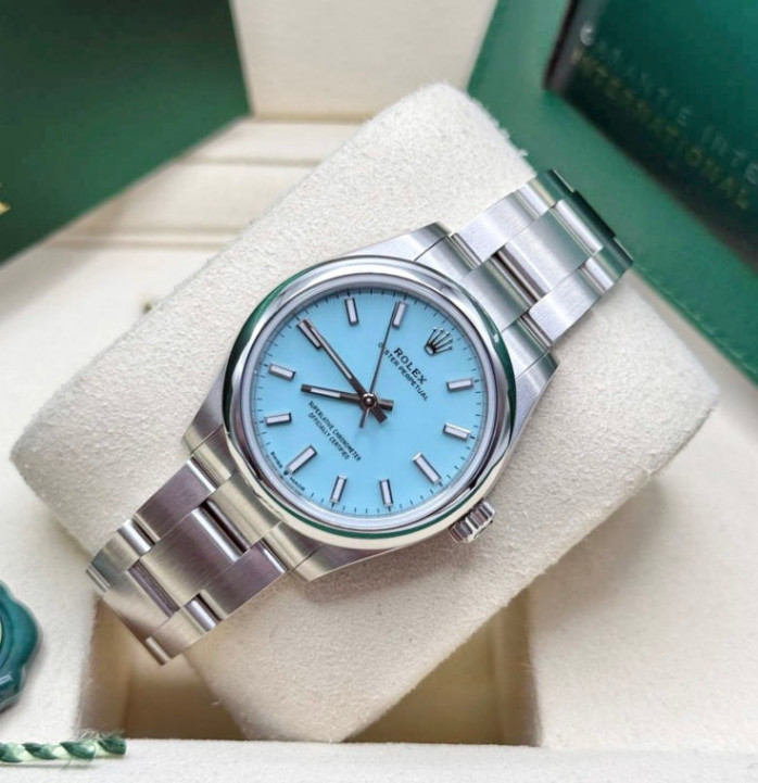 New Oyster Perpetual Tiffany Blue Dial 31mm - Image 2