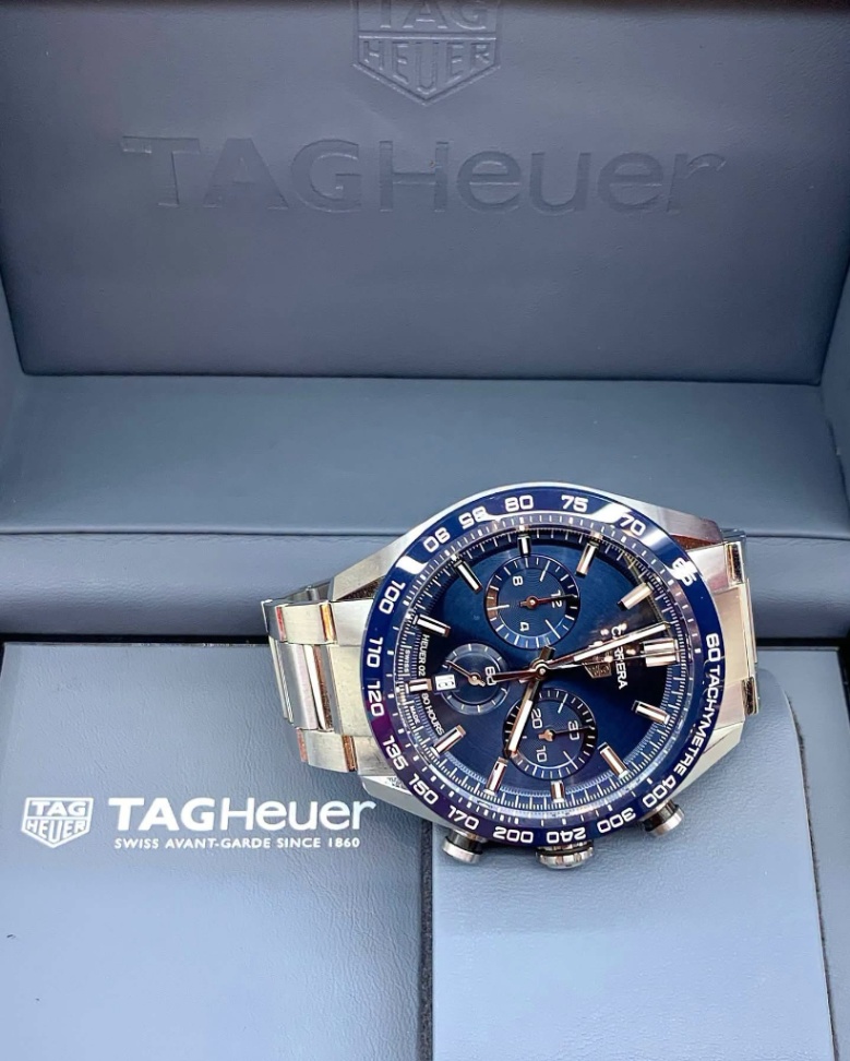 TAG Heuer CARRERA CHRONOGRAPH thumbnail 5