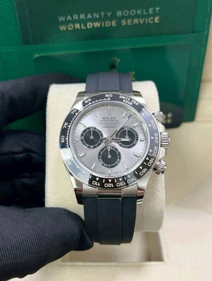 ROLEX Daytona Grey Dial Oysterflex 126519LN 2026 - Image 2