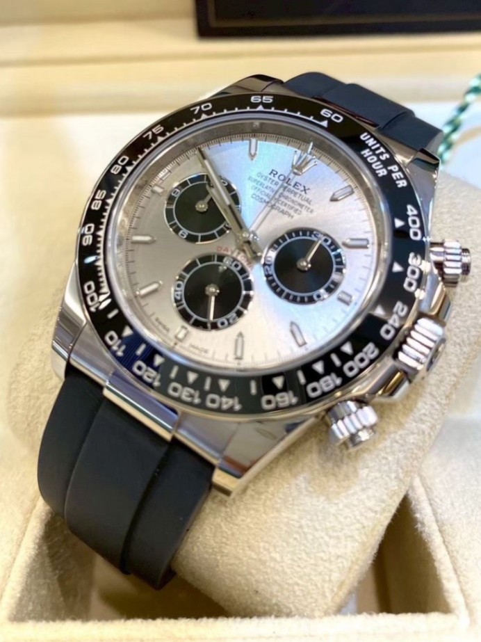 ROLEX Daytona Grey Dial Oysterflex 40mm 126519LN thumbnail 3