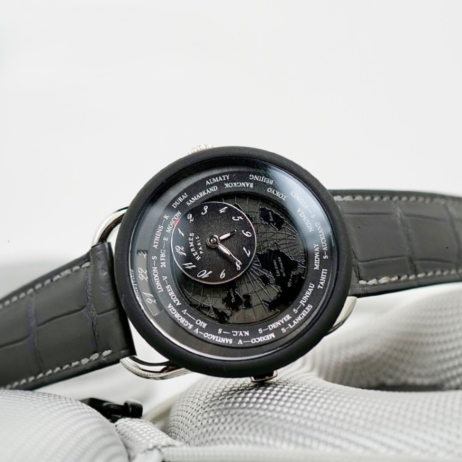 HERMÈS Arceau Le Temps Travelling Time AR10 741 Platinum DLC 41mm