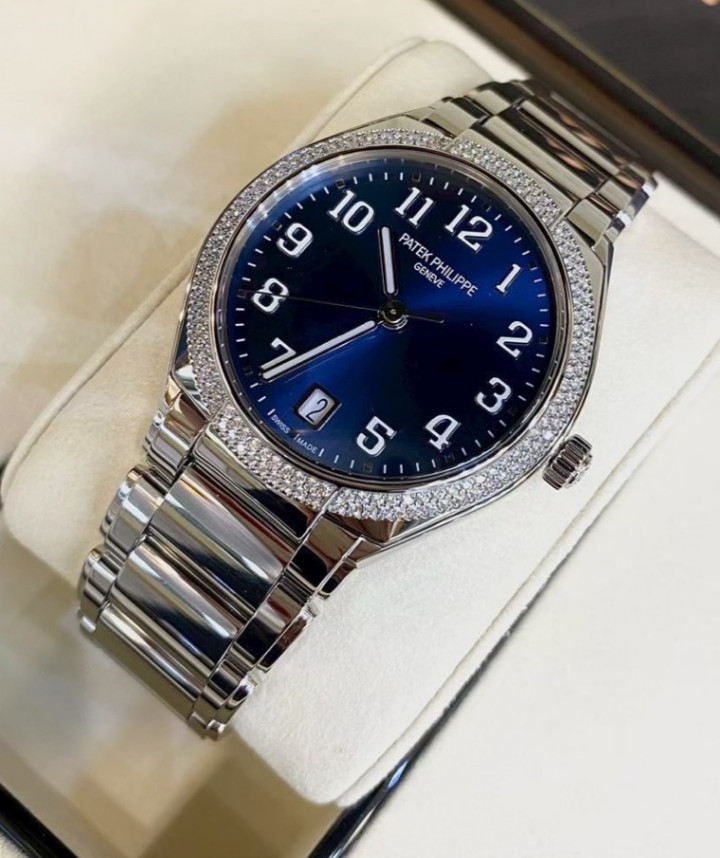 Patek Philippe Twenty Four 7300/1200A Blue Dial thumbnail 2
