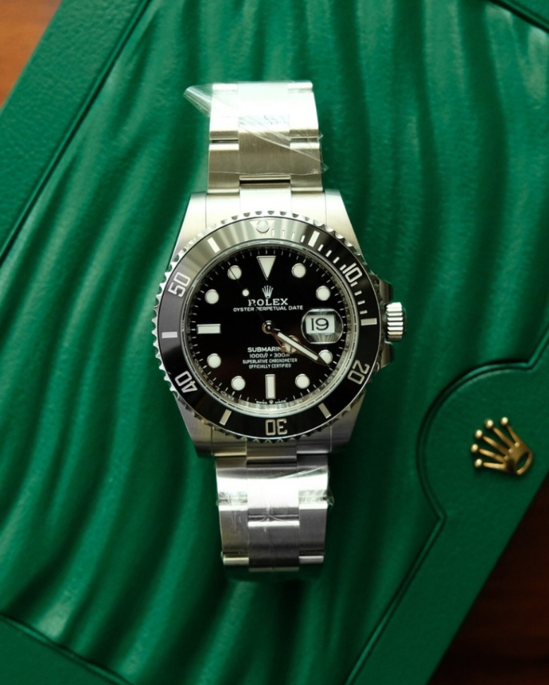 ROLEX Submariner Date 126610LN Black Dial 41m 2026