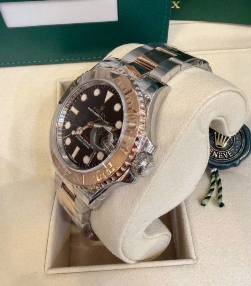 Used Yacht Master Black Dial 2t Rose Gold 40mm - Image 3
