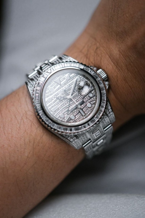 Rolex Ice GMT MASTER II Green Hand Full Diamond - Image 3