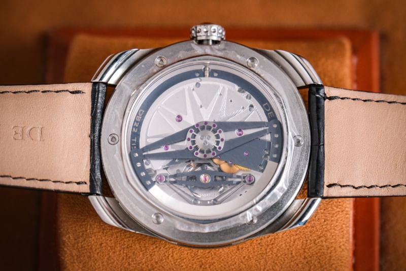 DB22 Titanium thumbnail 2