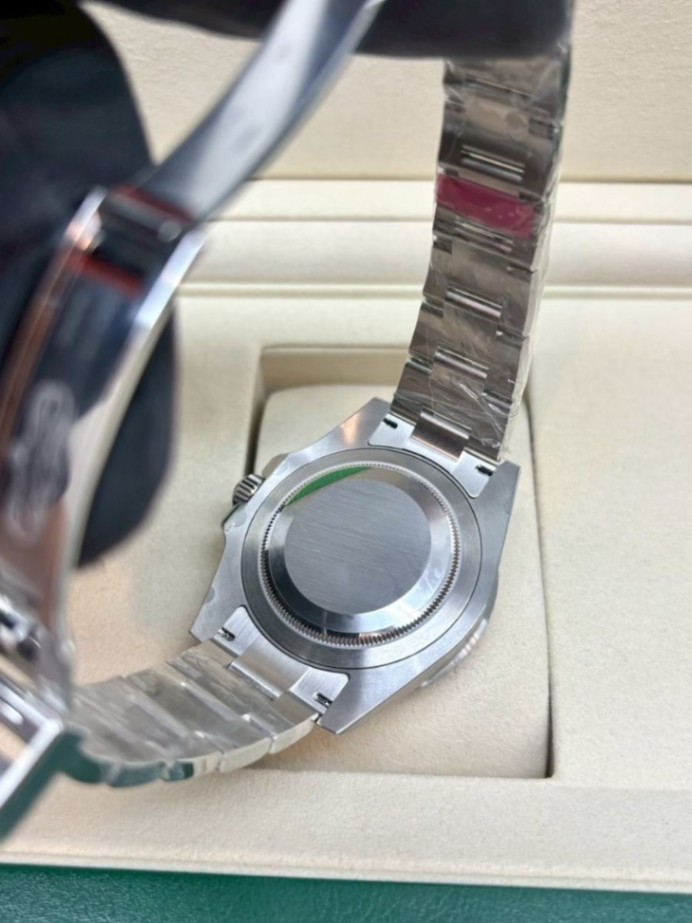 ROLEX GMT-Master II Batman Oyster 126710BLNR 40mm 5/2026 thumbnail 5