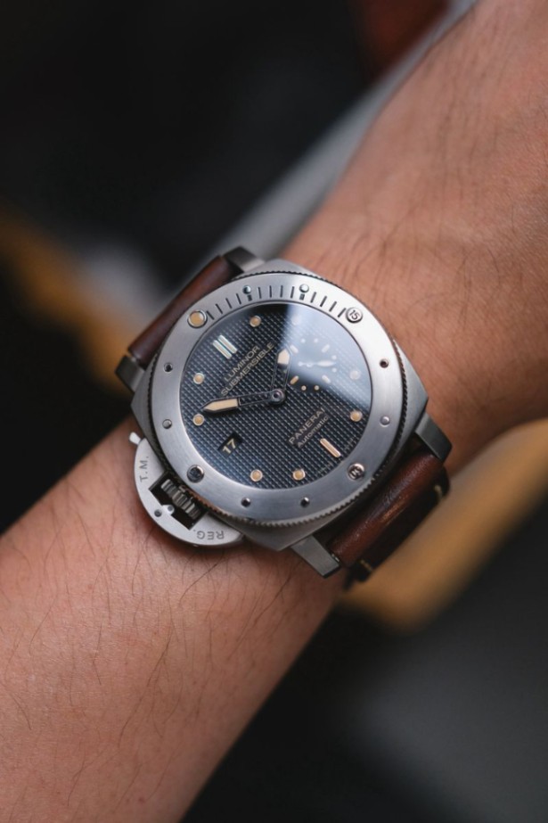 Panerai Luminor Submersible 1950 PAM 569 thumbnail 2
