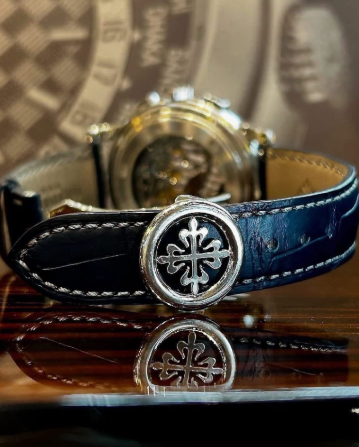 PATEK PHILIPPE Chronograph 5070P-001 Blue Sunburst Dial thumbnail 4