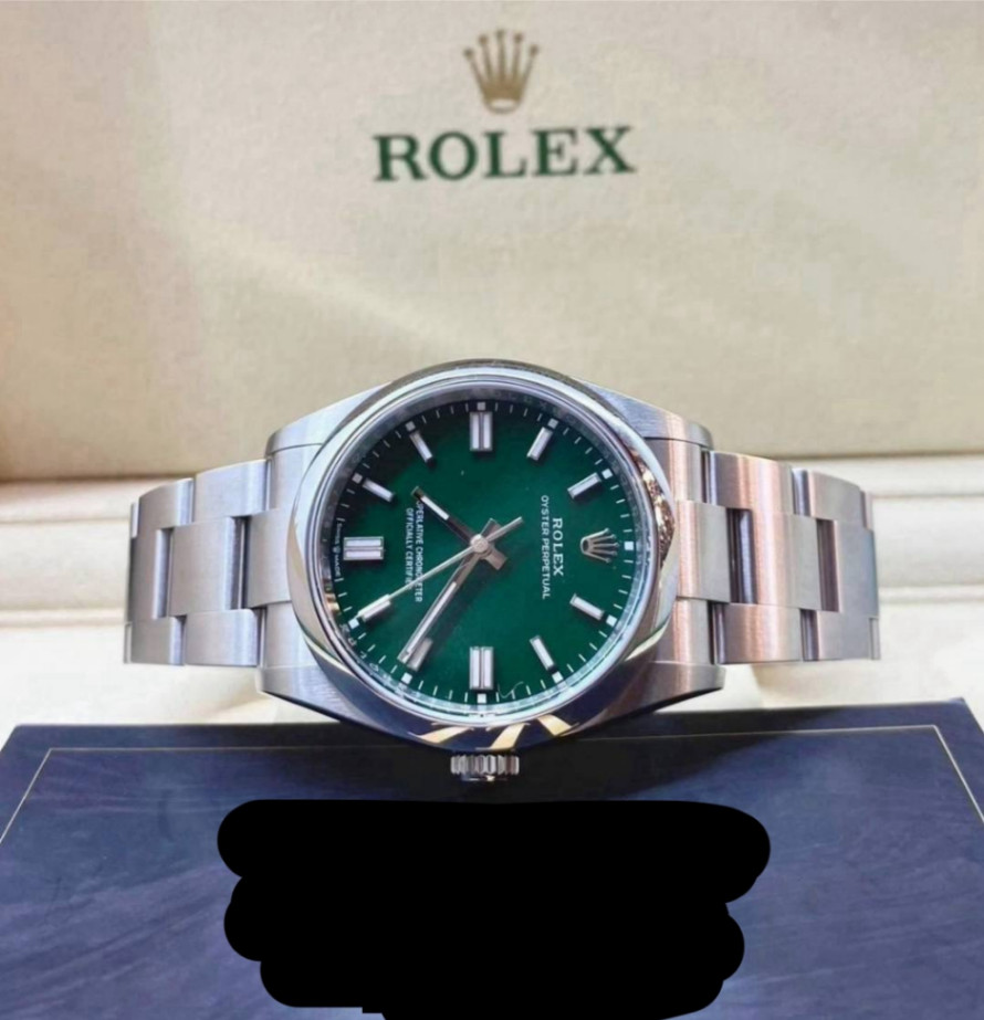 Oyster Perpetual Green Dial 36mm - Image 1