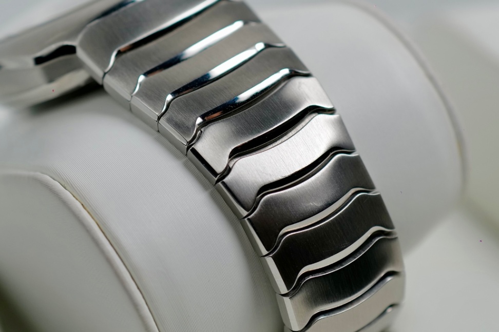 H. Moser & Cie. Streamliner Centre Seconds Matrix Green 2022 - Image 5