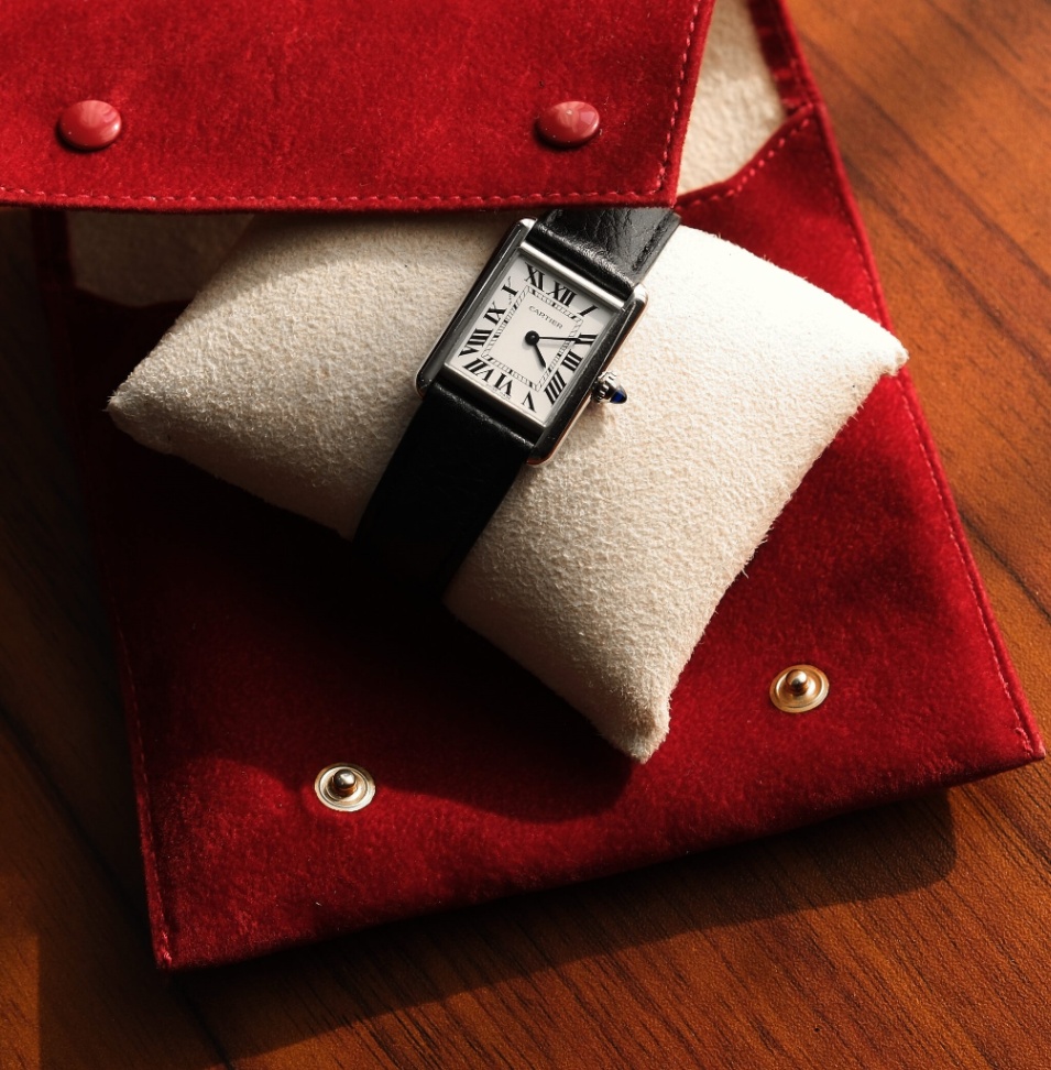 Cartier Tank Must WSTA0042 Small Silver Dial Black leather strap 2022 - Image 2