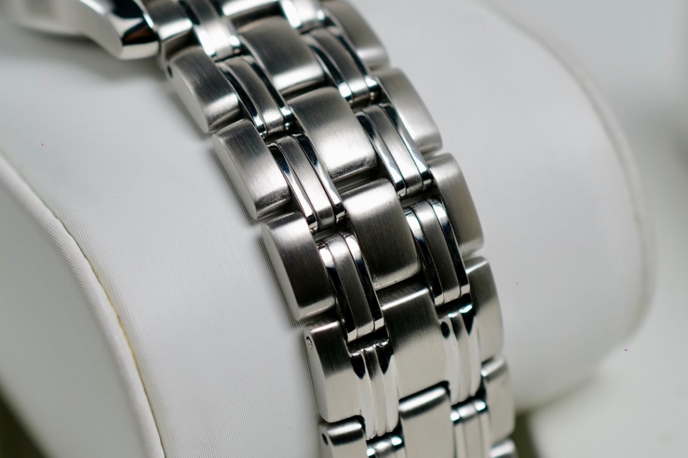 Omega Seamaster Pro 300m 37mm Automatic Midsize thumbnail 2