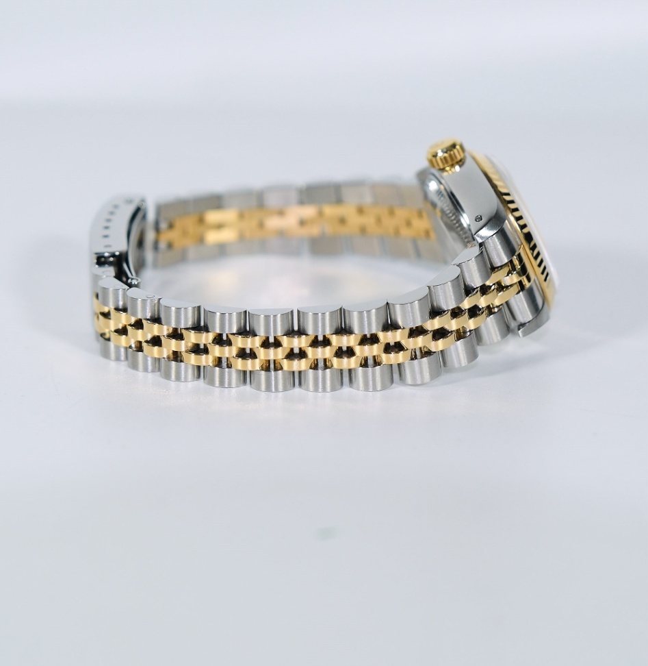 Rolex Datejust 69173 Champagne Diamond Dial Two-Tone Jubilee 1991 26mm. - Image 2