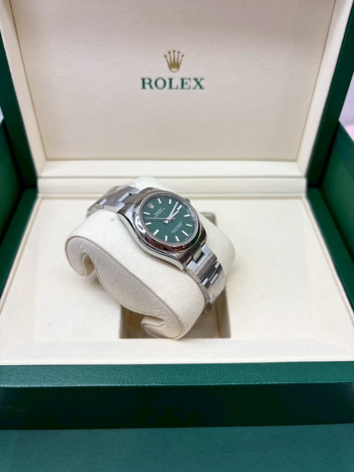 Oyster Perpetual Green Dial 31mm thumbnail 4