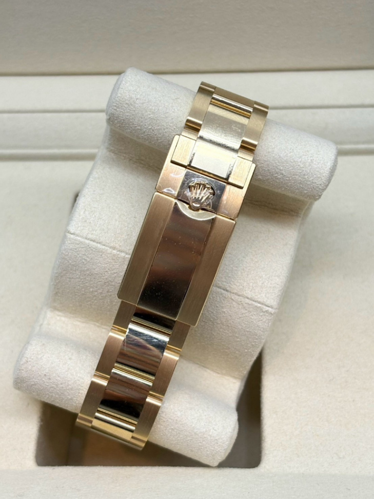 Daytona Green Dial Full Yellow Gold 40mm thumbnail 4