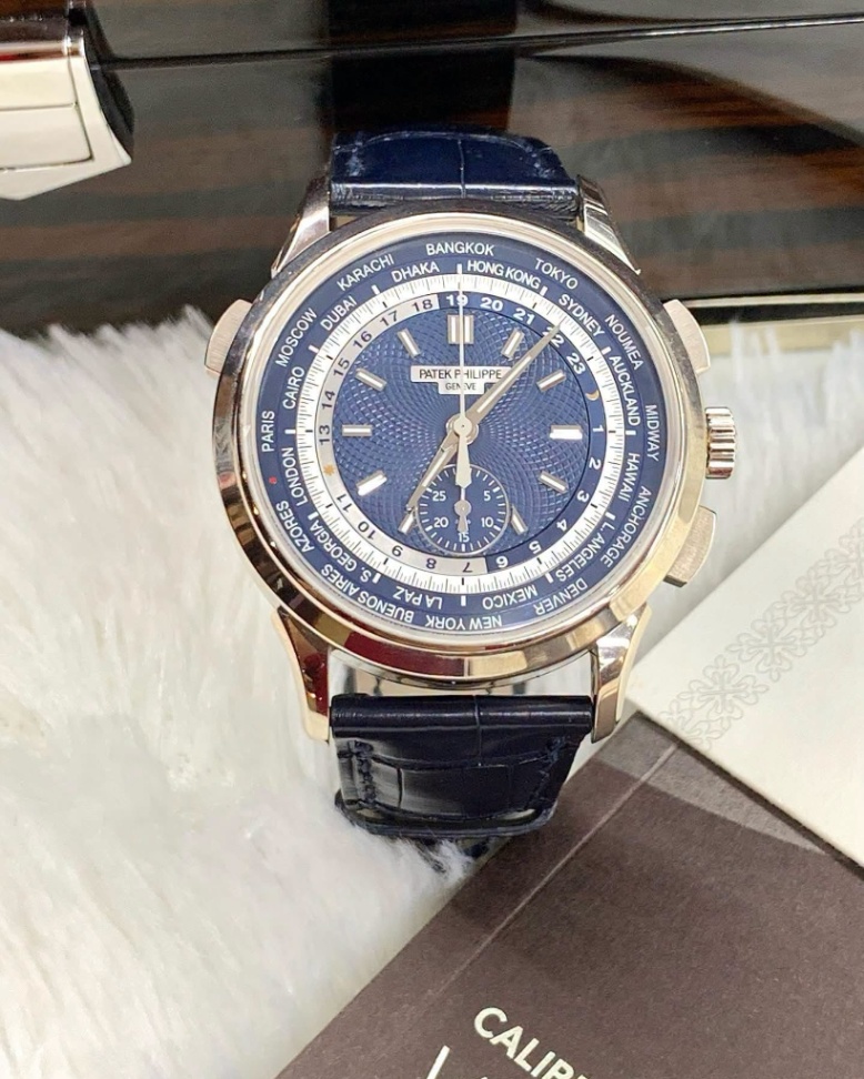 Patek Philippe Collection World Time Chronograph 5930G-001  thumbnail 1