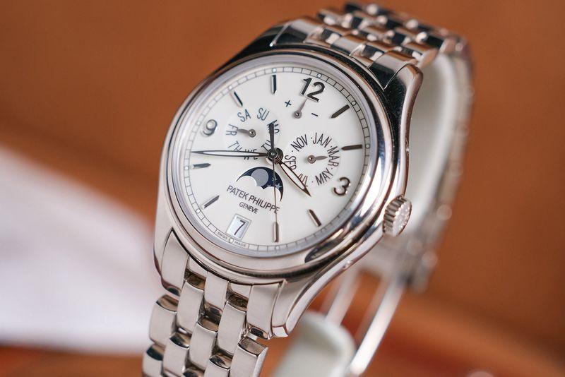 Patek Philippe 5146/1G Annual Calendar 18k White Gold thumbnail 3