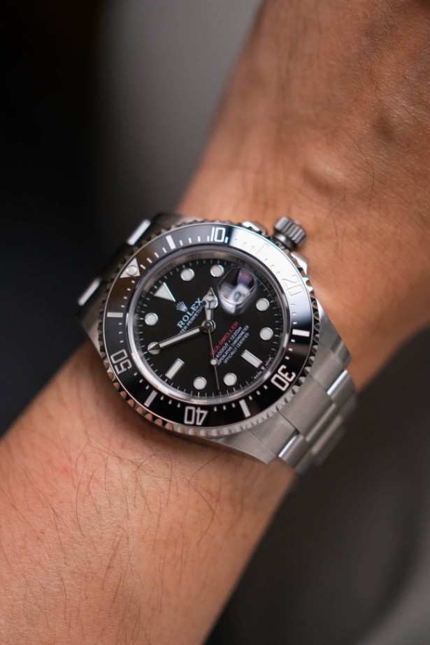 Rolex Sea-Dweller 43 Red Sea 126600 thumbnail 3