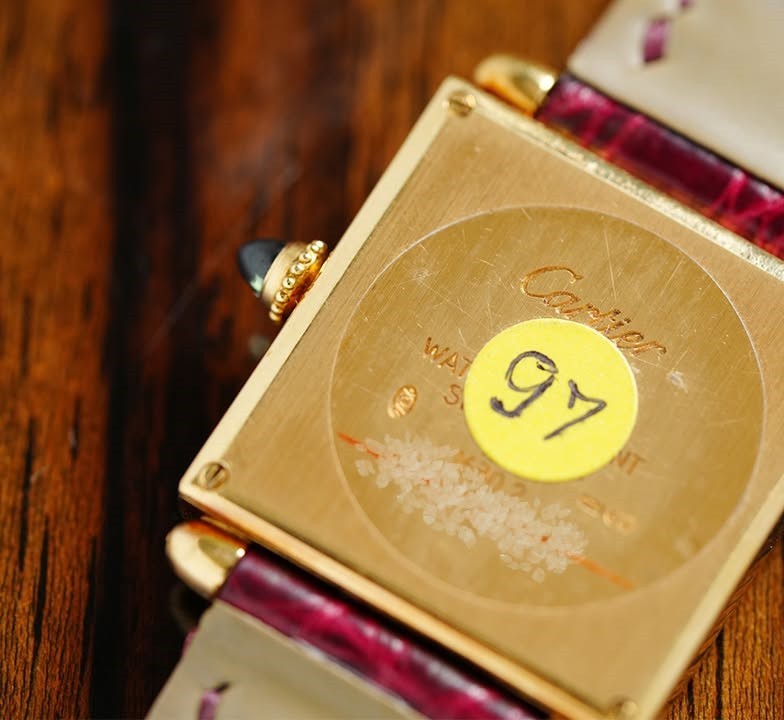 Cartier Tank Obus Quartz YG - Image 6