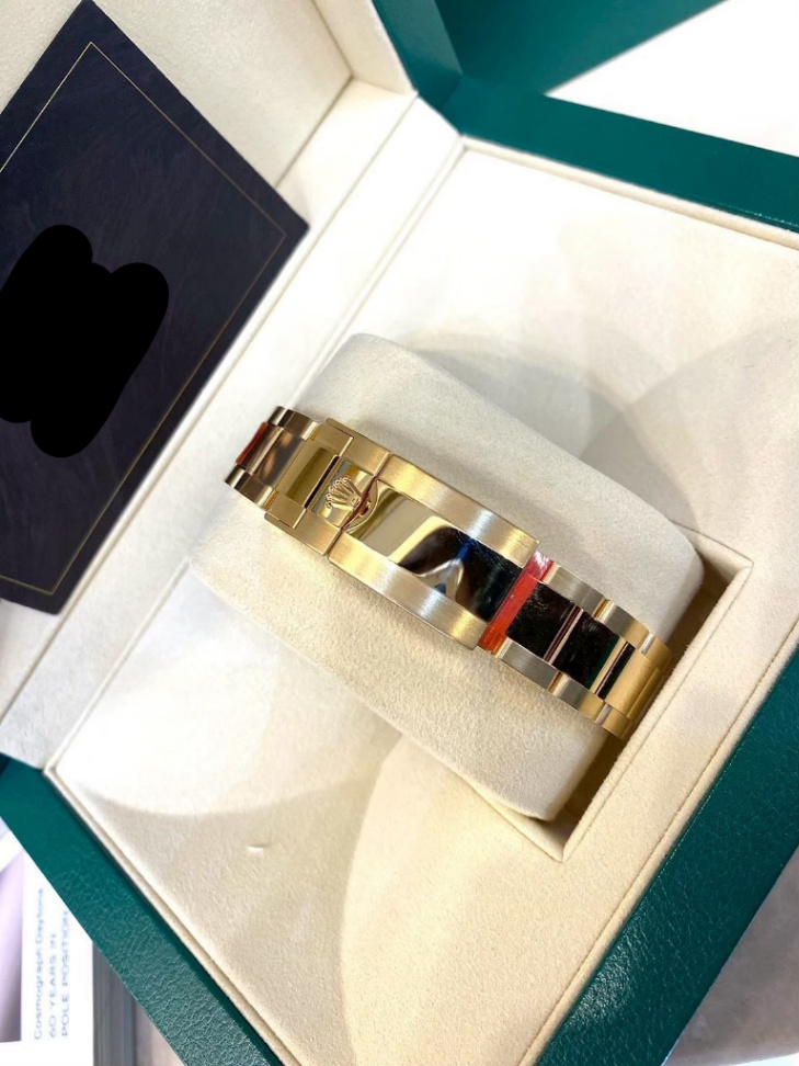 Daytona Green Dial Full Yellow Gold 40mm - Image 4