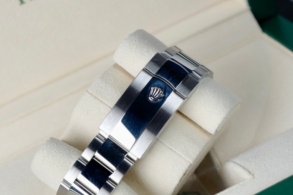 ROLEX Sky-Dweller 326934 Black Dial 42mm thumbnail 6