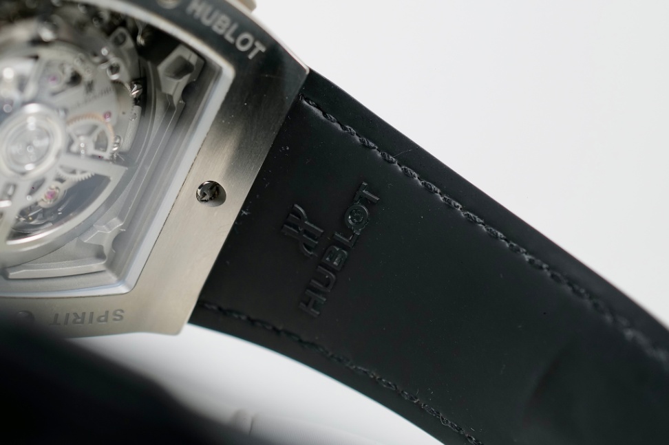 HUBLOT Spirit of Big Bang Chronograph 601.NX.0173.LR Titanium 45mm - Image 6