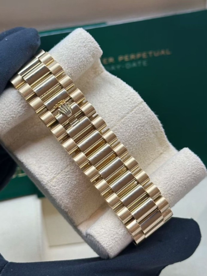 ROLEX Day-Date Black Diamond Dial 228238 40mm thumbnail 5