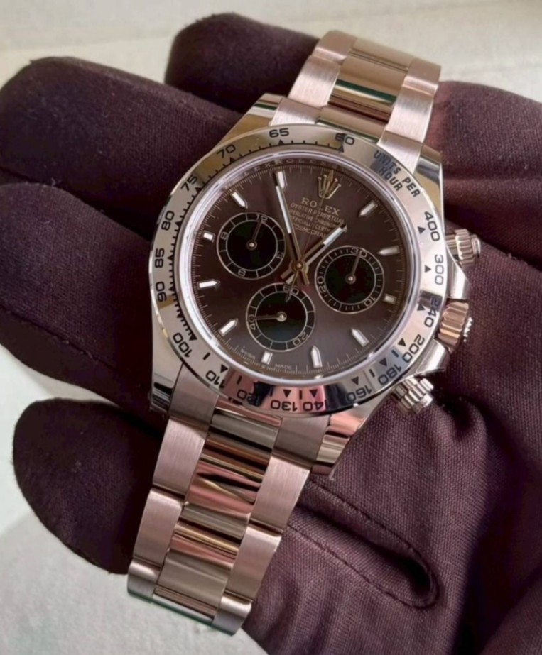 Rolex Daytona Chocolate Dial Full Rose Gold 40mm thumbnail 2