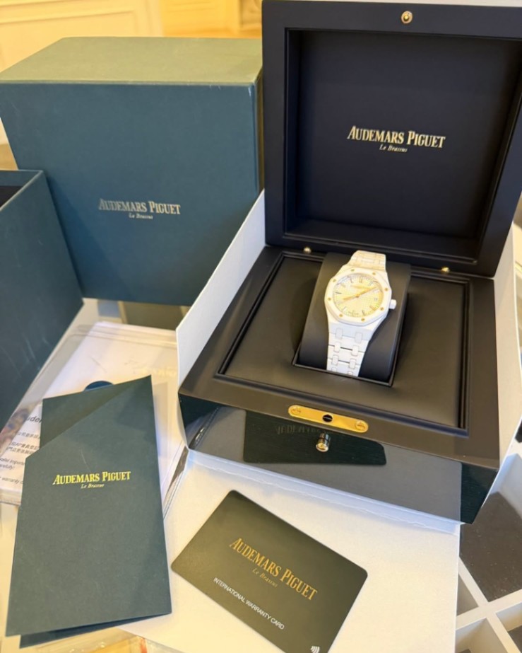 Audemars Piguet Royal Oak Selfwinding 77350CB.OO.1266CB.01 thumbnail 2