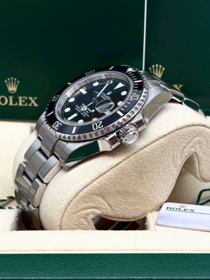 ROLEX Submariner Date 40mm 116610LN thumbnail 4