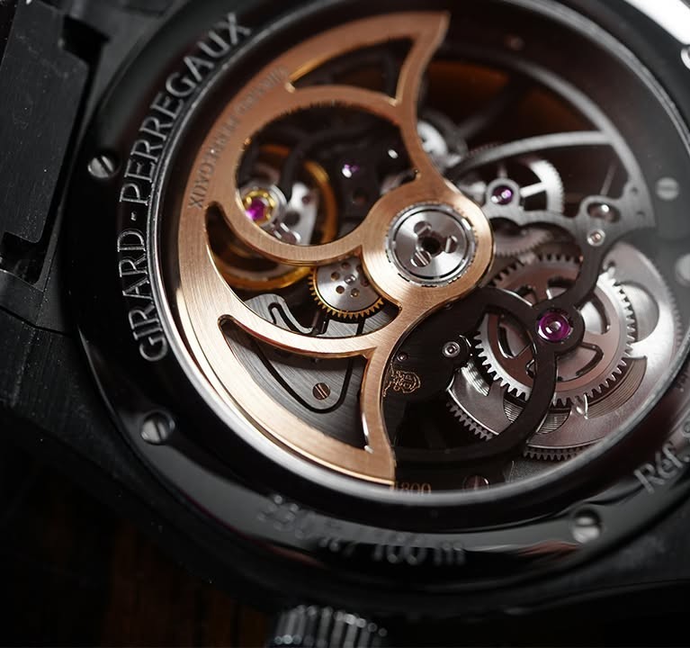 Girard Perregaux Laureato Skeleton Black - Image 6