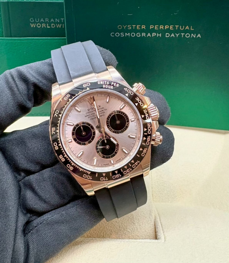 Daytona Sundust Dial Rose Gold Oysterflex 40mm