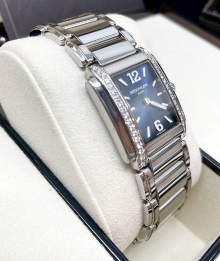 PATEK PHILIPPE Twenty~4 Blue Dial 4910/1200A-001 thumbnail 4