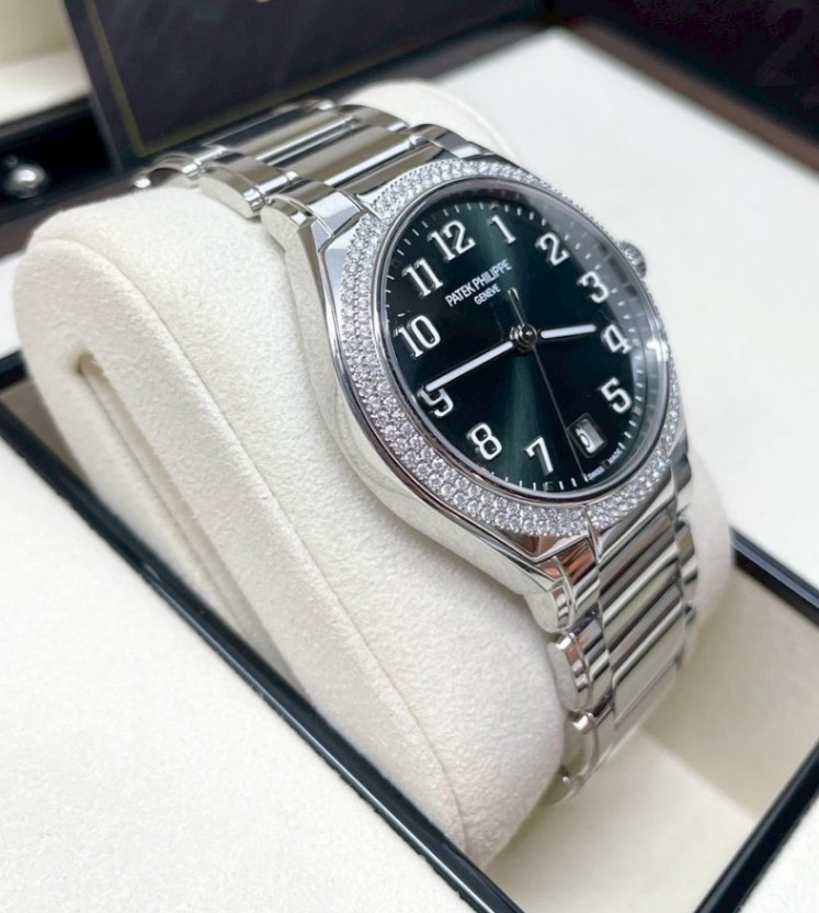Patek Philippe Twenty Four 7300/1200A Green Dial - Image 4