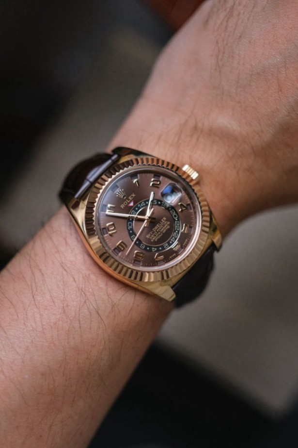 Rolex Sky-Dweller 18K Rose Gold thumbnail 4