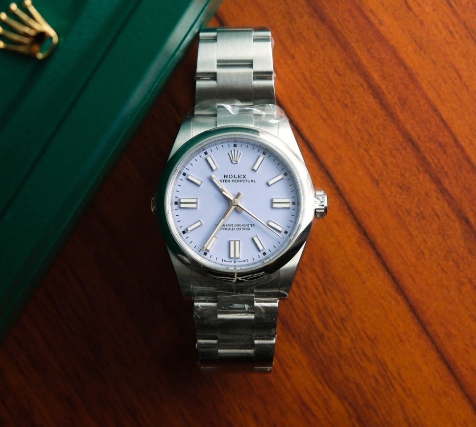 Rolex New Oyster Perpetual 134300 Lavender Dial Oyster Steel 2026 thumbnail 8