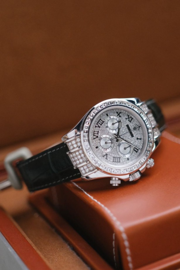 Rolex Daytona Full 18K White Gold Diamond - Image 5