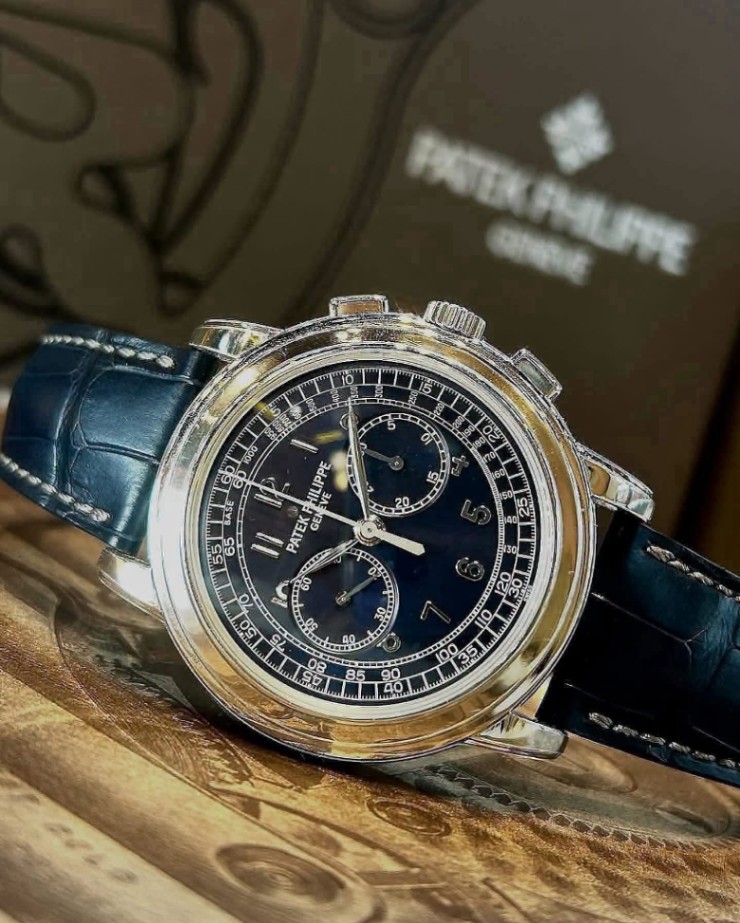 PATEK PHILIPPE Chronograph 5070P-001 Blue Sunburst Dial