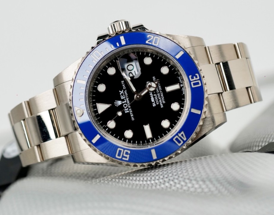 Rolex Submariner White Gold 126619LB Cookie Monster - Image 1