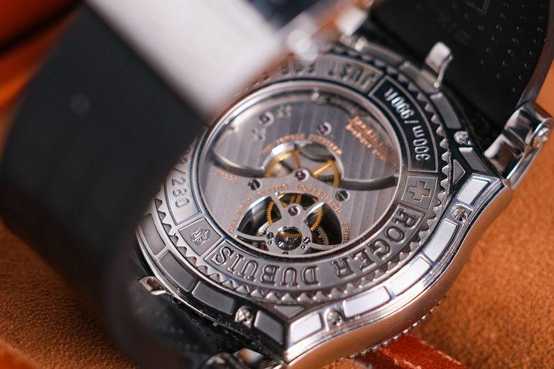 Roger Dubuis Easy Diver Just For Friend Tourbillon thumbnail 2