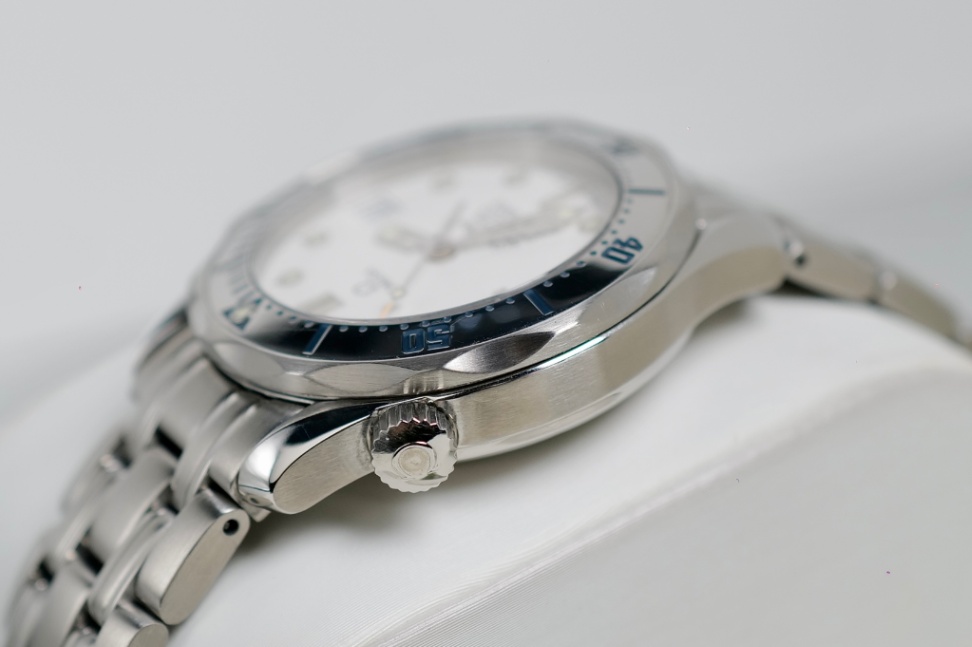 Omega Seamaster Pro 300m 37mm Automatic Midsize thumbnail 3